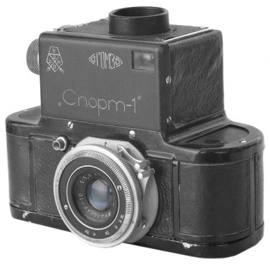 希少 Soviet GOMZ Vesna 35mmカメラ 純正革ケース付 The Soviet Camera That Could Have Ruled the World